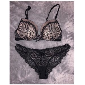 VS Very Sexy bra/panty set